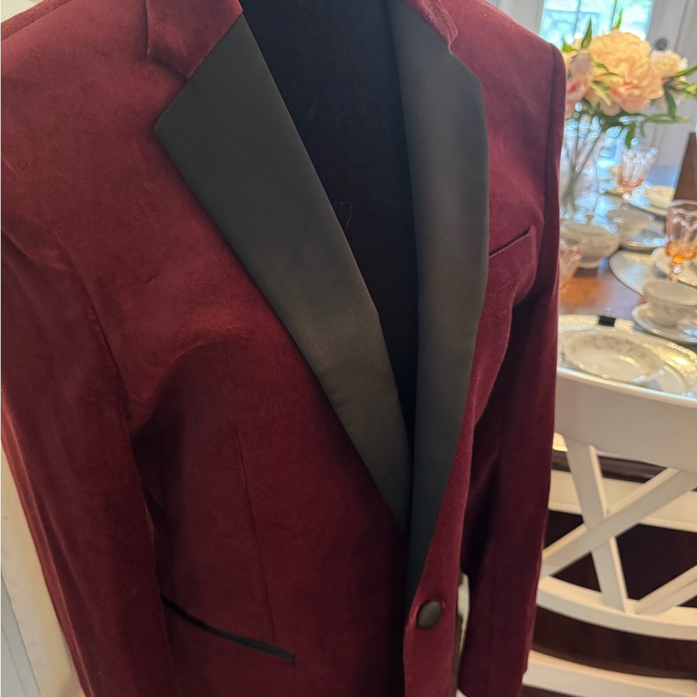 Express Men’s small slim burgundy suit jacket